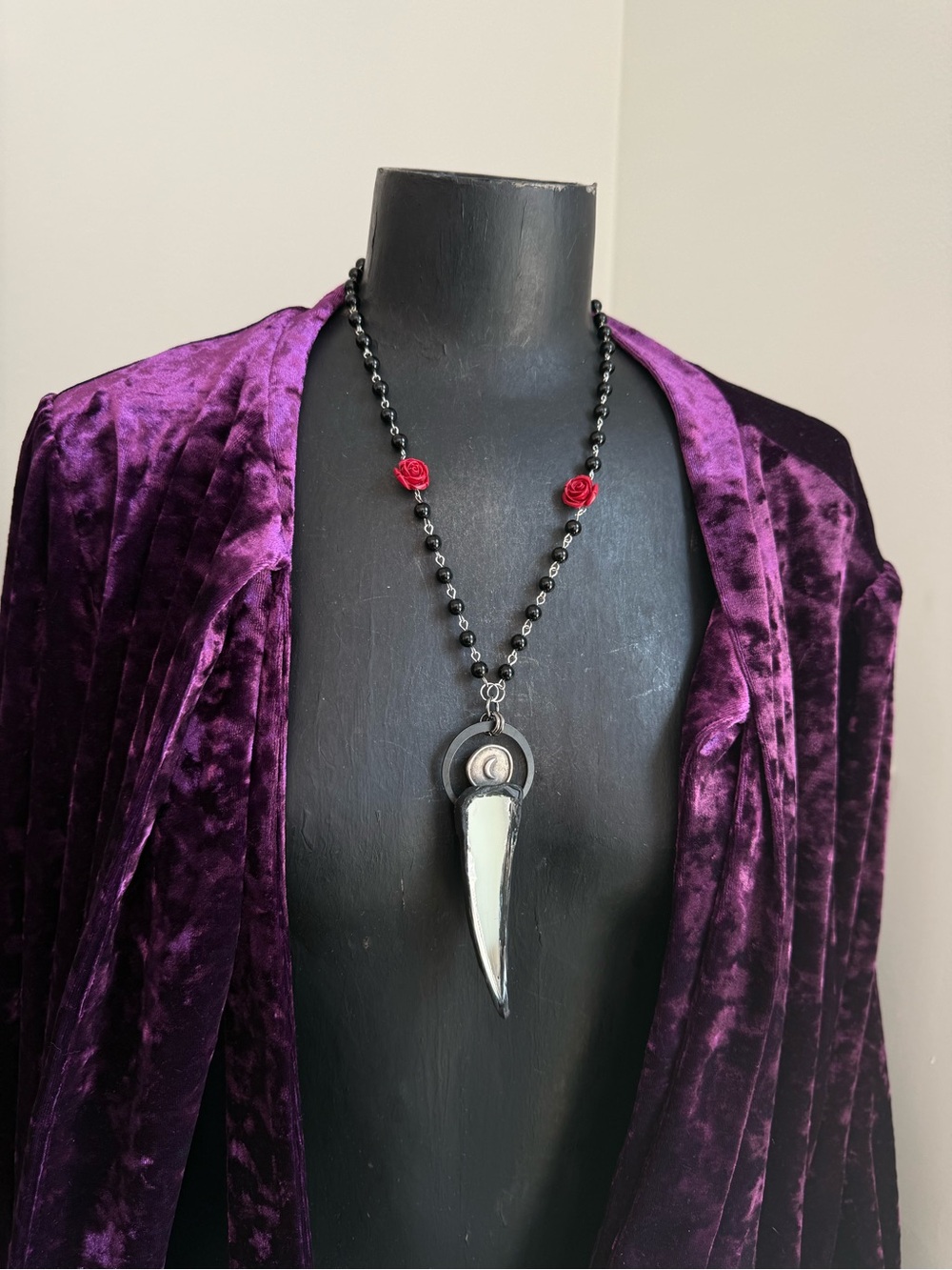 Black Beaded Necklace with Red Rose Accents and broken mirror shard gothic boho - Picture 2 of 11